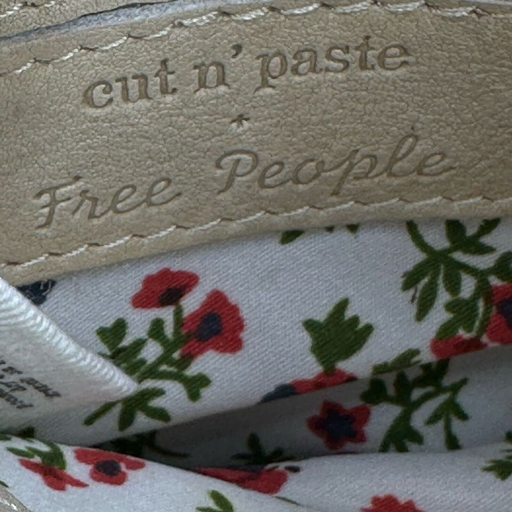 Cut N Paste Free People Small Beige Leather‎ Purse Bag With Fringe Crossbody - Picture 7 of 8